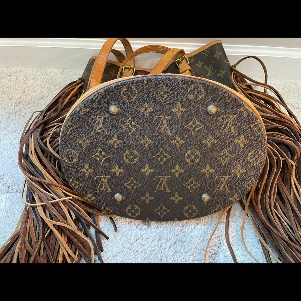 Vintage Boho Chic LV Bucket Bag W/Fringe - Picture 7 of 7